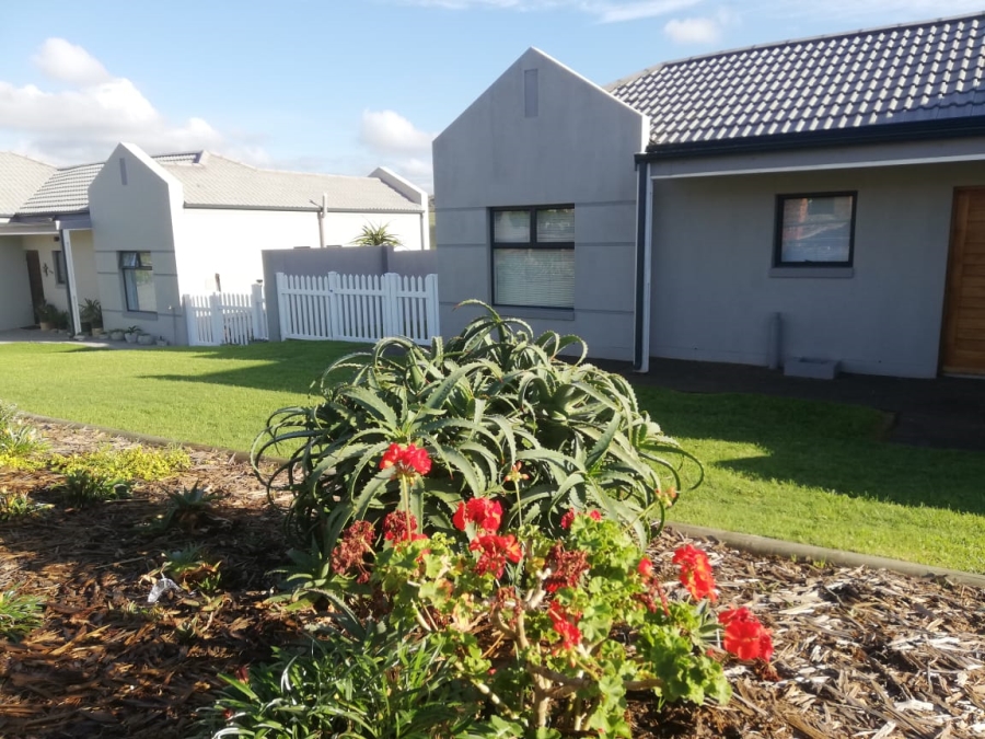 2 Bedroom Property for Sale in Reebok Western Cape